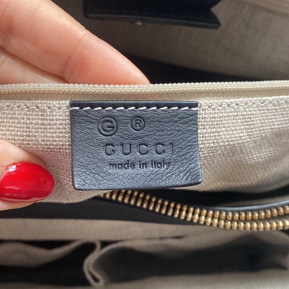 Gucci Guccissima Black Leather Tote Bag (Larger Size) - Picture 4 of 16